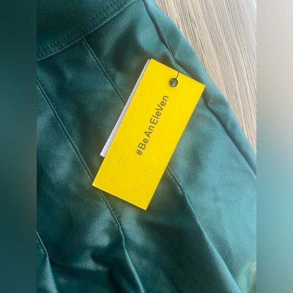 Eleven by Venus Williams 2-piece set of top and skirt with integrated shorts XS - Picture 10 of 15